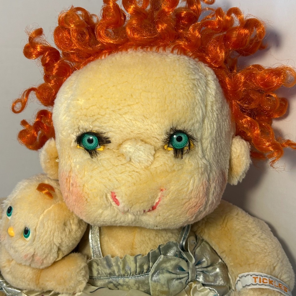 Vintage 1985 Kenner Hugga Bunch Tickles and Gigglet Red Hair Original Outfit - Picture 4 of 11